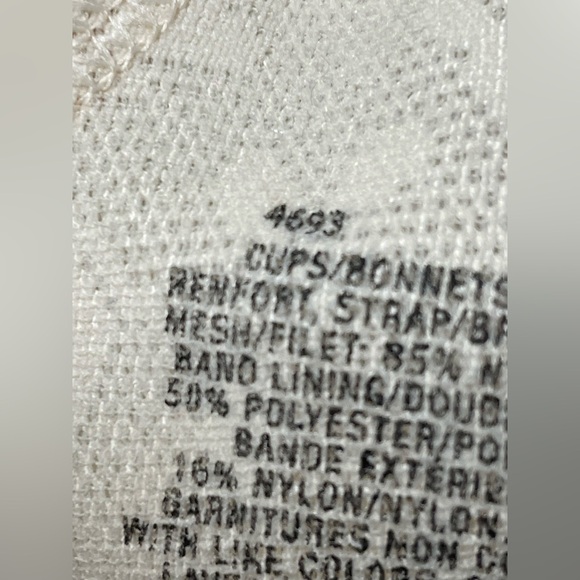 Playtex Womens 18 Hour Bra 36DD Original Comfort Strap Wire-Free #4693 Natural - Picture 14 of 15